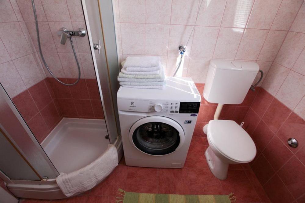 Apartments Luka Rogoznica  Bagian luar foto