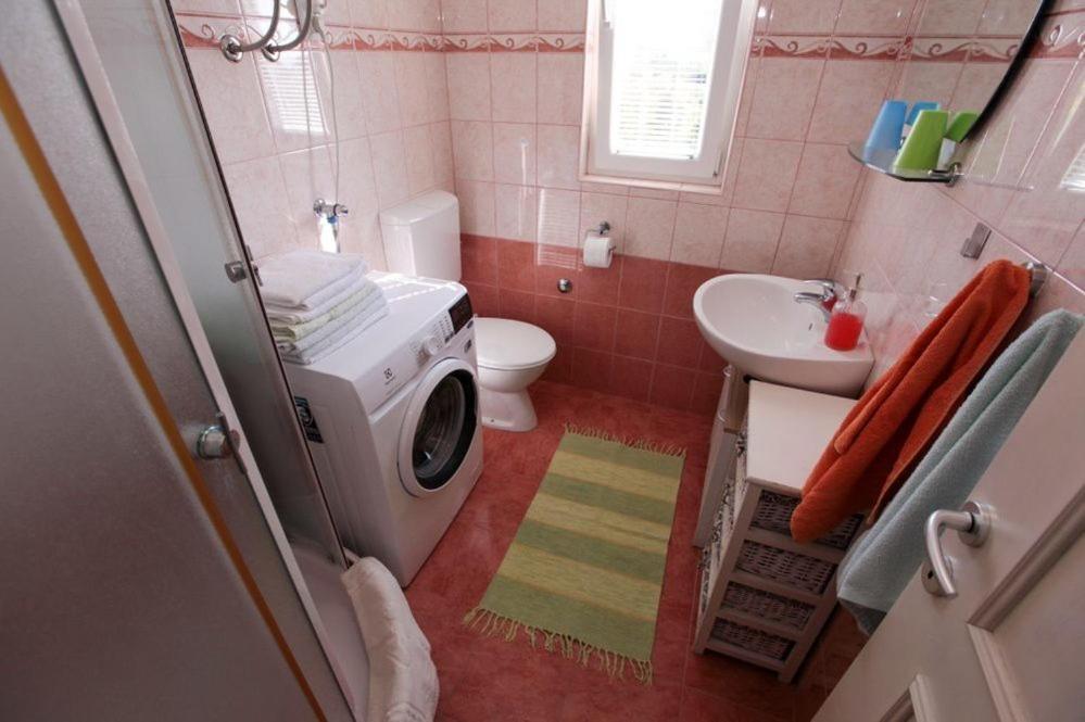 Apartments Luka Rogoznica  Bagian luar foto