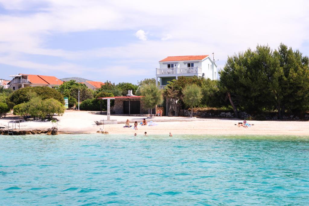 Apartments Luka Rogoznica  Bagian luar foto